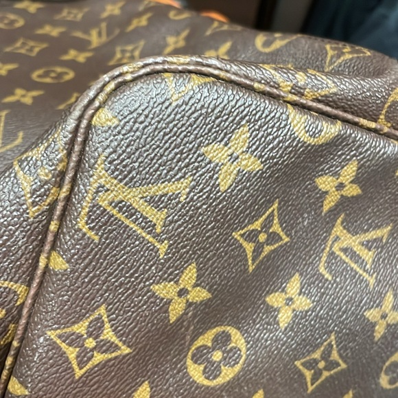 Authentic Louis Vuitton Neverfull GM preloved but great condition. 2007 France - Picture 11 of 14